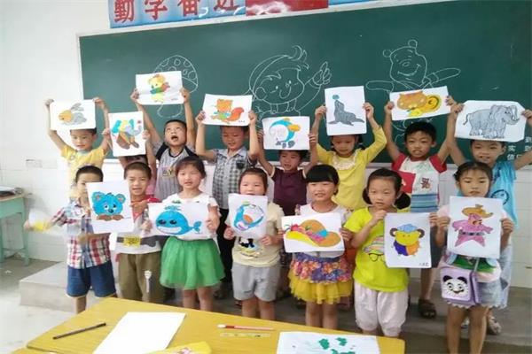 孩子们的作品是老师们付出的最好收获.jpg