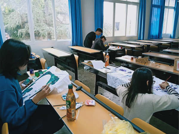 创作时2.jpg